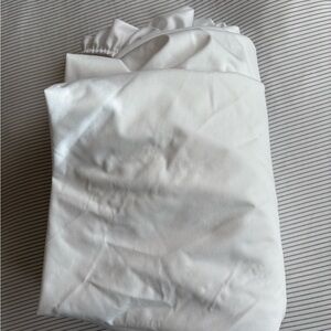 White mattress protector